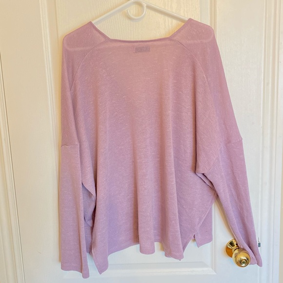 UO Lavender Boxy Oversized V-neck (NWOT) - Picture 5 of 10